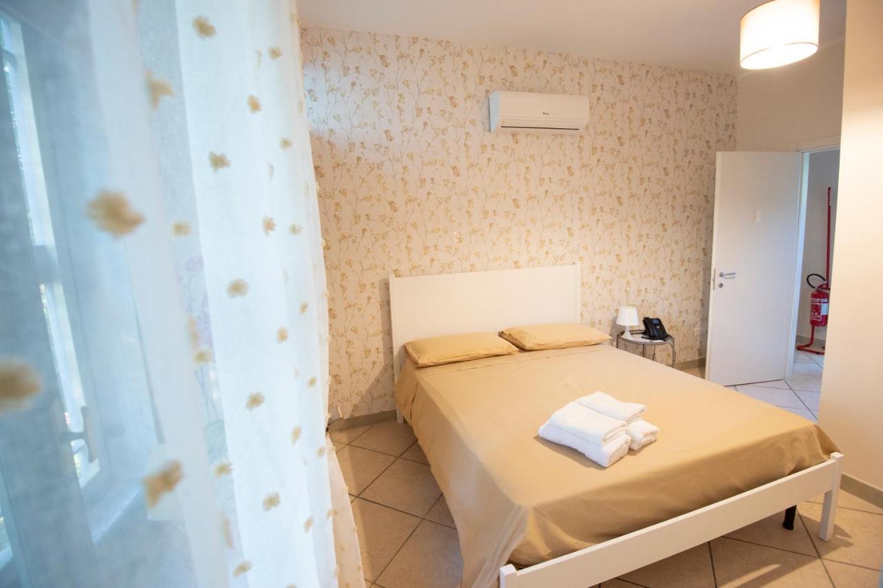 Hotel Donna Rosita San Felice a Cancello Zewnętrze zdjęcie